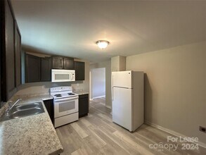 2700 Capitol Dr-Unit -6 in Charlotte, NC - Building Photo - Building Photo