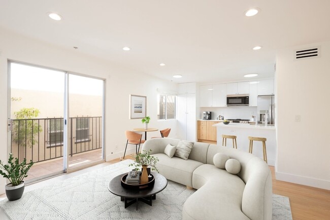 1441 S Bedford St in Los Angeles, CA - Building Photo - Building Photo