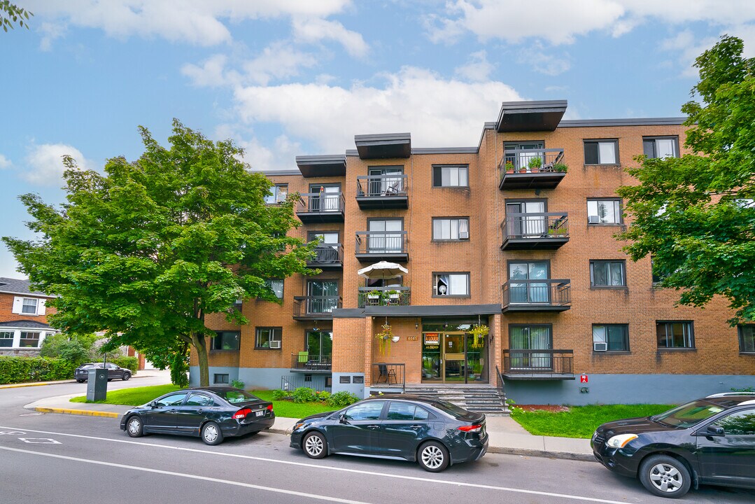 6161 Lasalle Boul in Verdun, QC - Building Photo