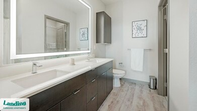 3150 W Twain Ave in Las Vegas, NV - Building Photo - Building Photo