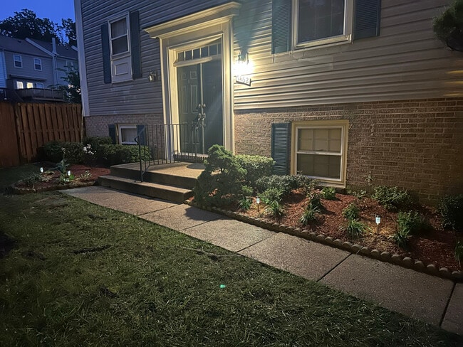 7462 Brighouse Ct in Alexandria, VA - Building Photo - Building Photo