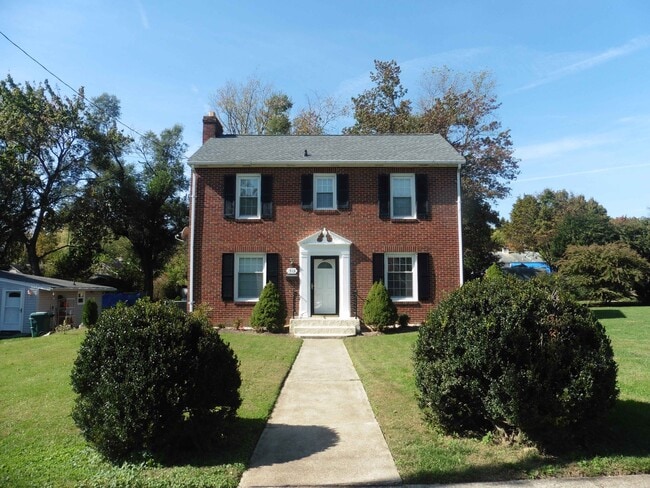 property at 319 Crompton Rd