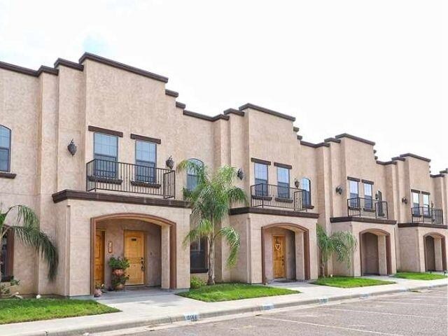 property at 8216 Casa Verde Rd