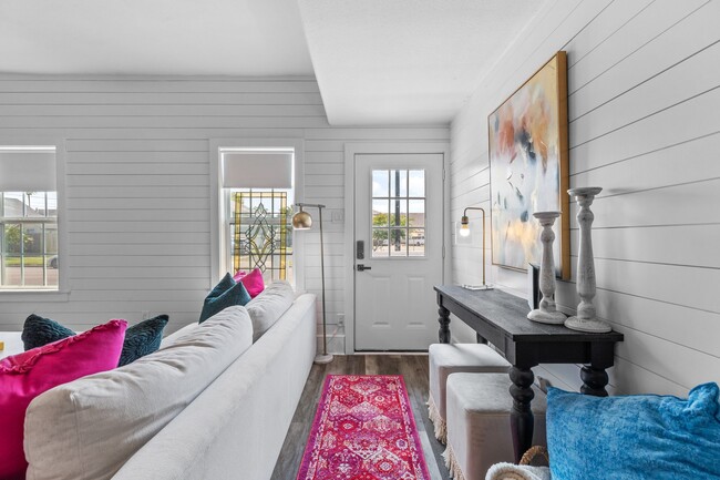 property at 808 27th St