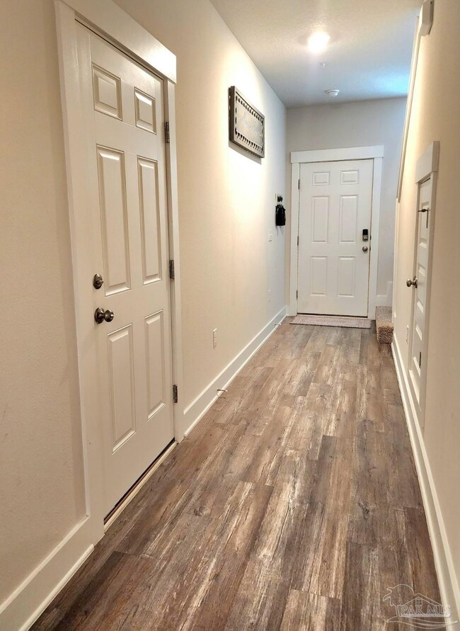 1512 Iroquois Ct in Pensacola, FL - Building Photo - Building Photo