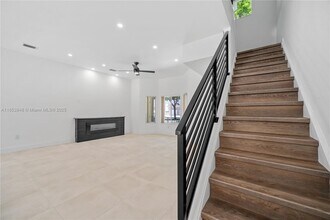 2414 SE 21st St in Homestead, FL - Building Photo - Building Photo