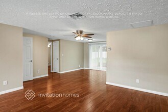 7221 Embassy Blvd in Port Richey, FL - Building Photo - Building Photo