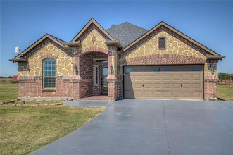 654 Co Rd 4711 in Sulphur Springs, TX - Building Photo - Building Photo