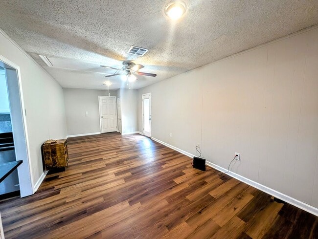 2528 Joy Ann Dr in Marrero, LA - Building Photo - Building Photo
