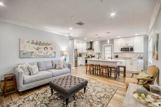 404 S Caloosahatchee Ave in Jupiter, FL - Building Photo - Building Photo