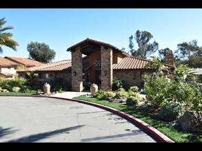 ShadowRidge Country Club Villas in Vista, CA - Building Photo - Building Photo