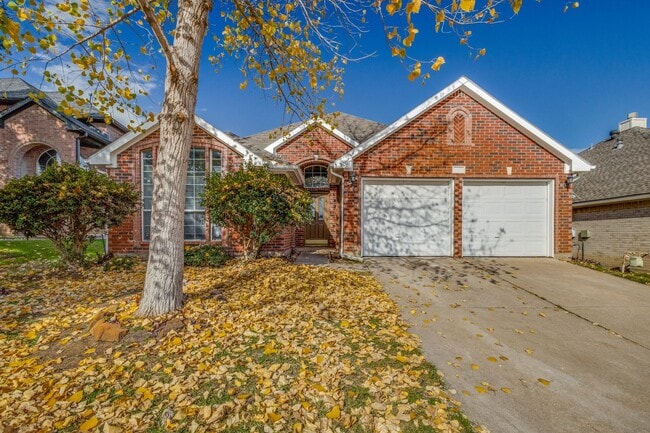 property at 2317 Suntree Ln