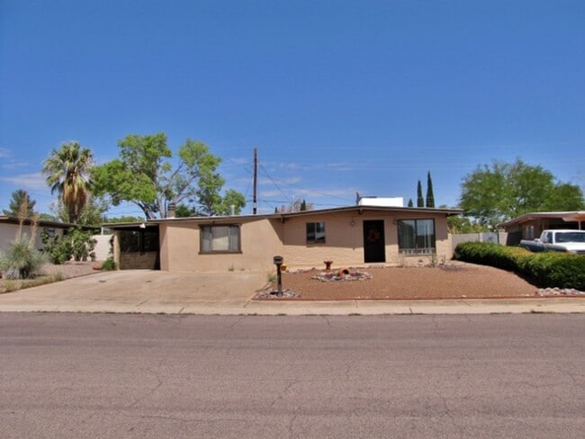 3001 Quail Run Dr in Sierra Vista, AZ - Building Photo - Building Photo