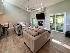 1726 SW 77 Terrace in Gainesville, FL - Building Photo - Building Photo
