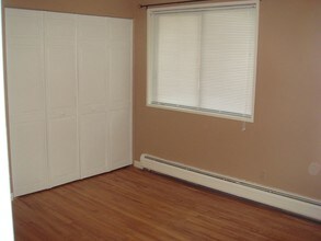 1205 Island Dr, Unit 204 in Ann Arbor, MI - Building Photo - Building Photo