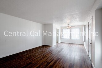 128 U St in Bakersfield, CA - Building Photo - Building Photo