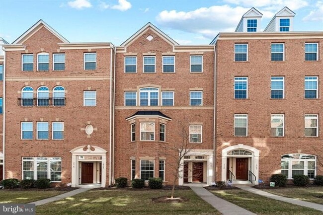 property at 15151 Leicestershire St