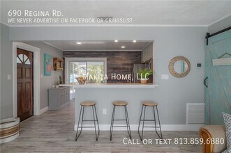 690 Regina Rd in Dunedin, FL - Building Photo - Building Photo