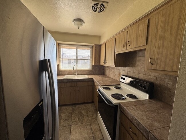 7133 W Pierson St in Phoenix, AZ - Building Photo - Building Photo