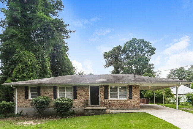 property at 2609 Farn Dr