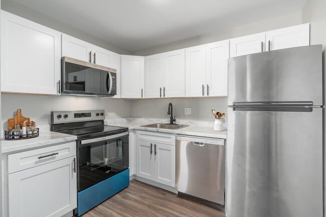 Fairmont Place in Whitehall, PA - Building Photo - Building Photo