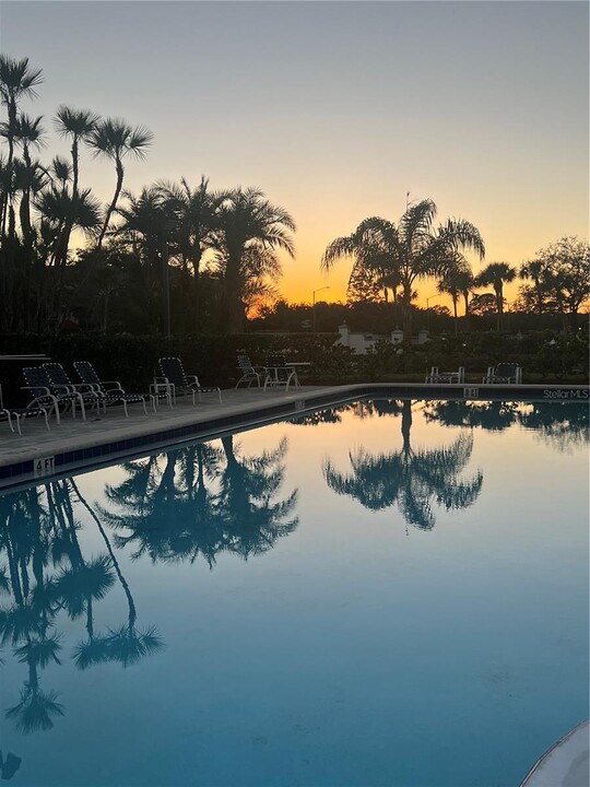 2333 Feather Sound Dr, Unit C-309 in Clearwater, FL - Foto de edificio