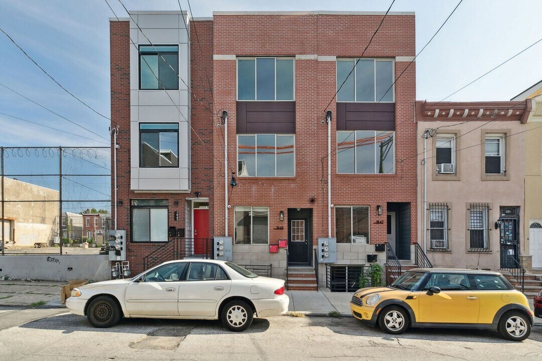 1845 E Huntingdon St in Philadelphia, PA - Building Photo