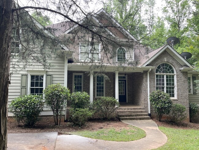 property at 3910 S Barnett Shoals Rd