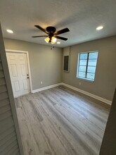 804 W Linebaugh Ave in Tampa, FL - Building Photo - Building Photo