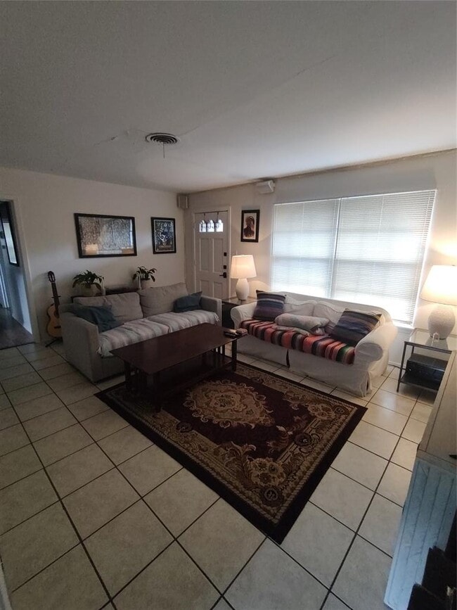 property at 1616 Glencrest Dr