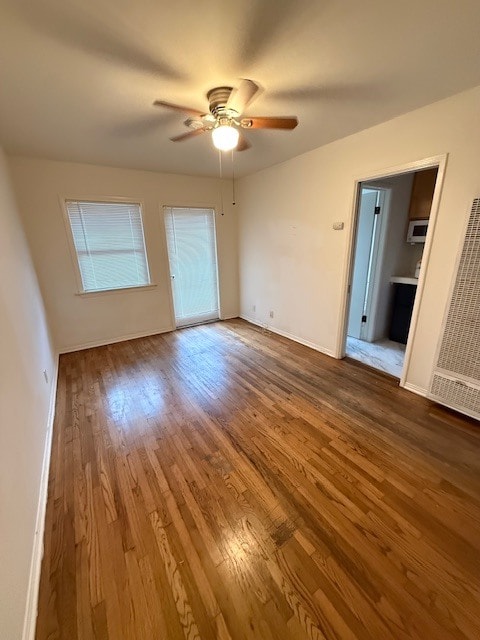 2121 Ocean Ave, Unit 7 in Santa Monica, CA - Building Photo - Building Photo