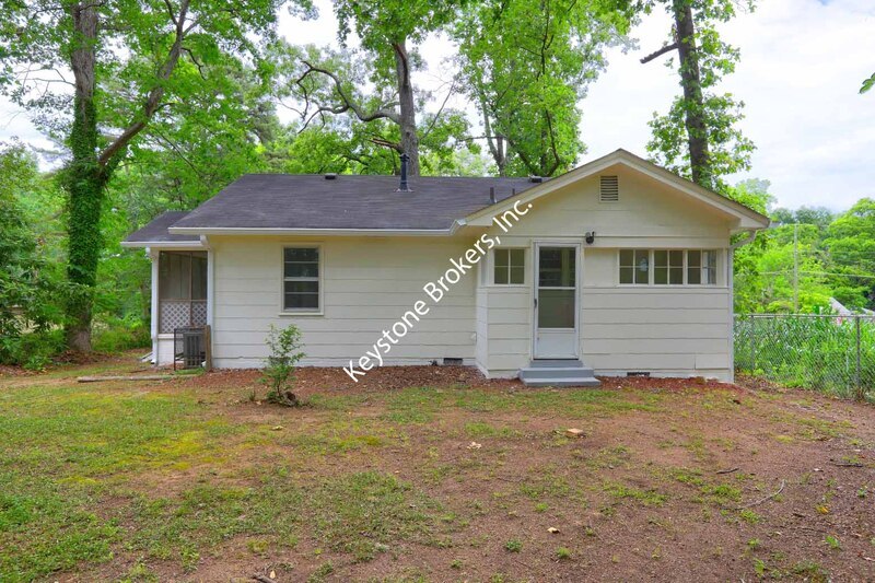 4611 City View Dr in Forest Park, GA - Building Photo