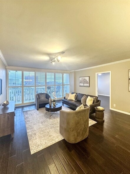 property at 3701 Turtle Creek Blvd