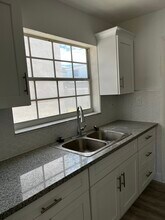 13926 SW 160th Ter in Miami, FL - Building Photo - Building Photo