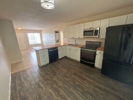 2906 Straus Ln in Colorado Springs, CO - Building Photo