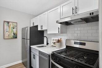 Merrill House Apartments in Falls Church, VA - Building Photo - Building Photo