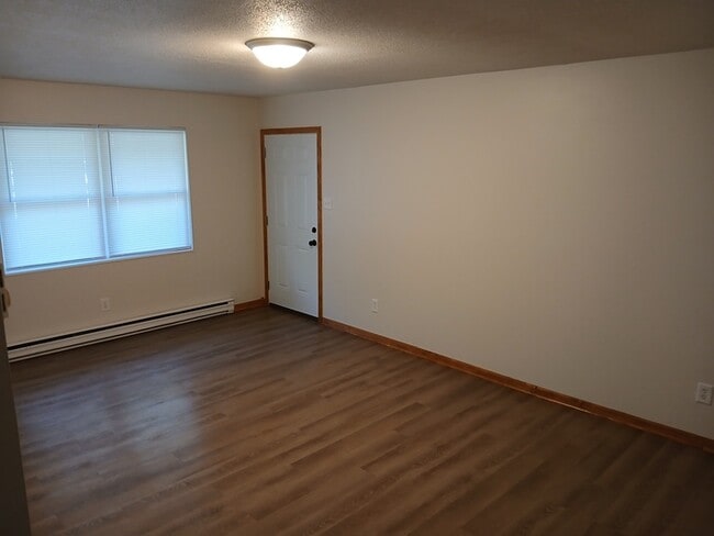 132a Brookdale Dr in Jefferson City, MO - Building Photo - Building Photo