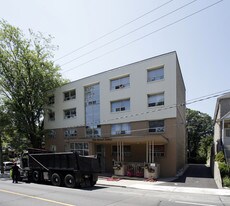 Beach Suites in Toronto, ON - Building Photo
