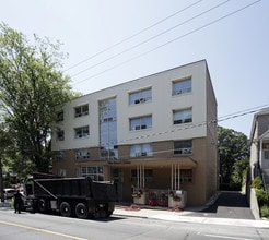 Beach Suites in Toronto, ON - Building Photo - Building Photo