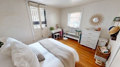 1725 Spruce St in Philadelphia, PA - Building Photo - Building Photo
