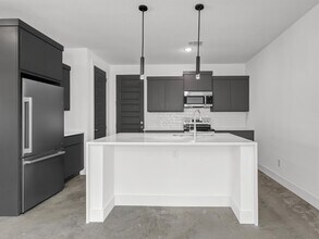 3001 Alpha Wolf Ct in College Station, TX - Building Photo - Building Photo