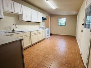 1334 State St in San Angelo, TX - Building Photo - Building Photo