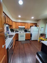 2605 Cricket Cir in Edison, NJ - Building Photo - Building Photo