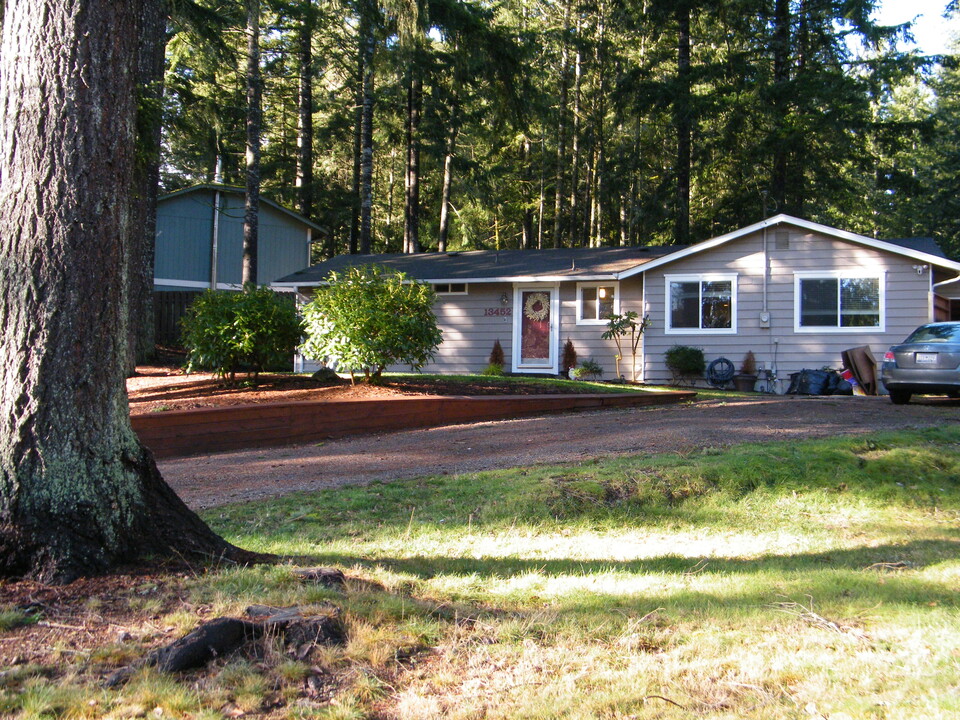 13452 NW Coho Run in Bremerton, WA - Building Photo