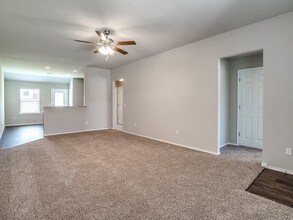 9817 Glover River Dr in Yukon, OK - Building Photo - Building Photo