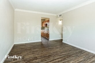 1904 Carver Ave in North Las Vegas, NV - Foto de edificio - Building Photo