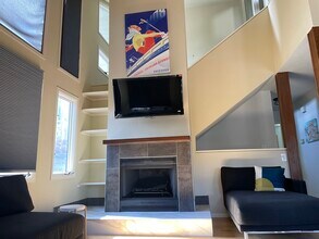 230 Nottingham Rd in Avon, CO - Building Photo - Building Photo