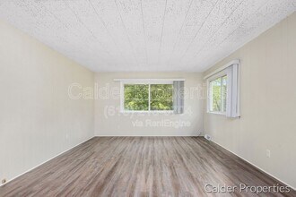 6679 Egan Ave SE in Caledonia, MI - Building Photo - Building Photo