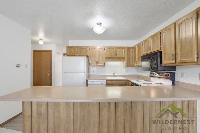 property at 595 Straight Creek Dr
