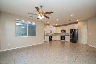 10644 Gale Wind Ct in Las Vegas, NV - Building Photo - Building Photo